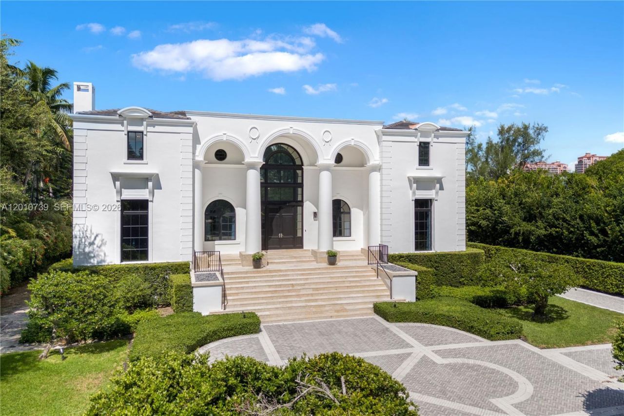 26 Tahiti Beach Island Rd , Coral Gables, FL 33143 Photo
