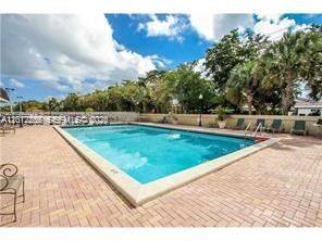 1805 Sans Souci Blvd, Unit 321, North Miami, FL 33181 Photo
