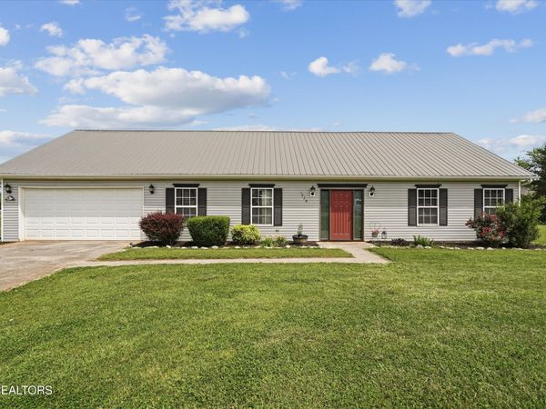 1220 Christianburg Lane, Sweetwater, TN 37874