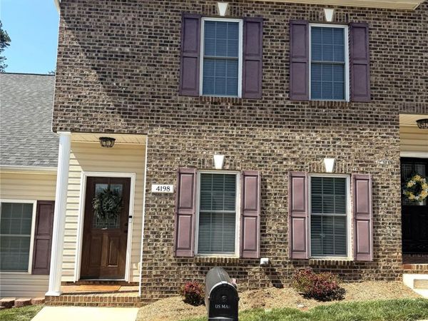 4198 Pickering Drive , Hickory, NC 28602