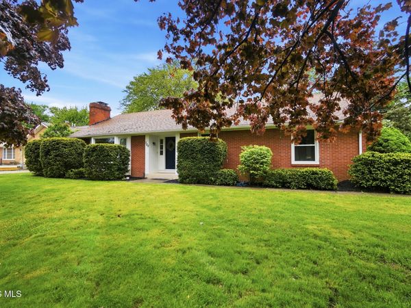 720 Fairview Avenue, Bowling Green, OH 43402