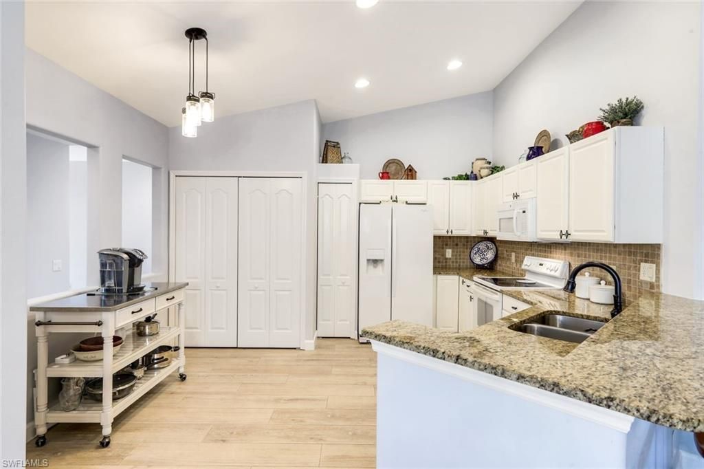 9331 Spring Run Blvd , Unit 3002, Estero, FL 34135 Photo