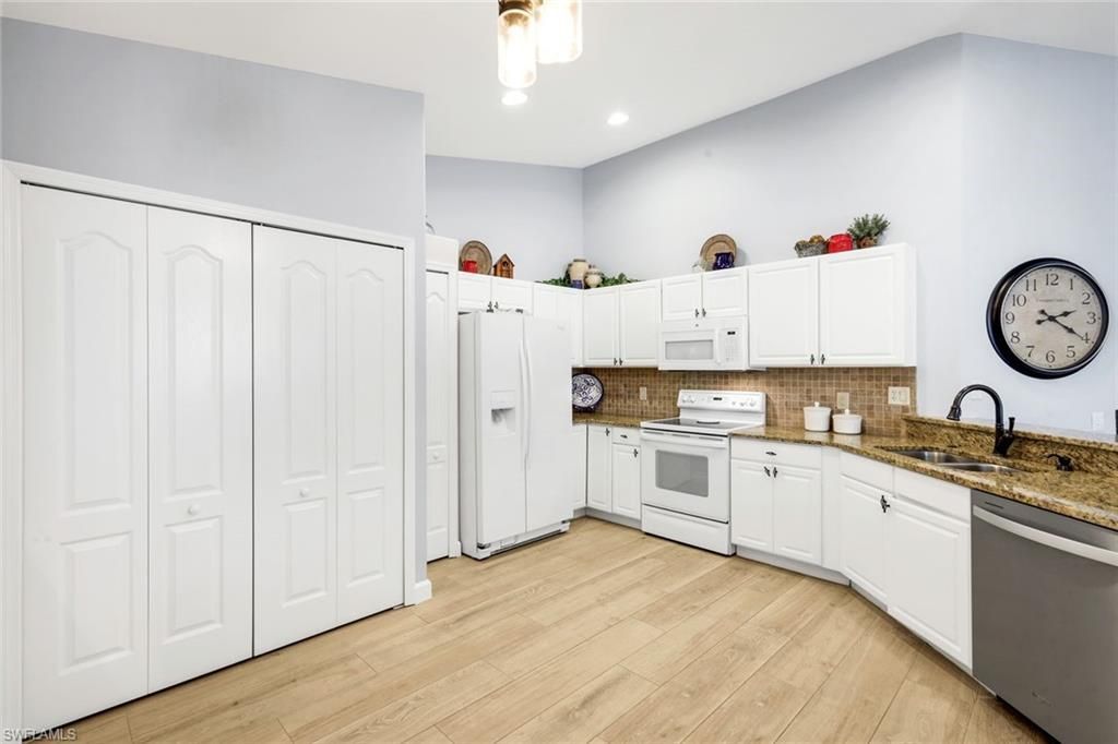 9331 Spring Run Blvd , Unit 3002, Estero, FL 34135 Photo