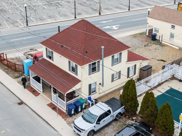 26 B Street, Hampton, NH 03842