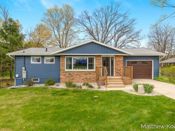 4405 Chippewa Trail, Fremont, MI 49412
