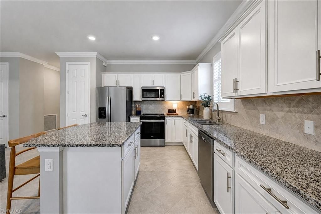 3564 E Hampton Cir, Alva, FL 33920 Photo