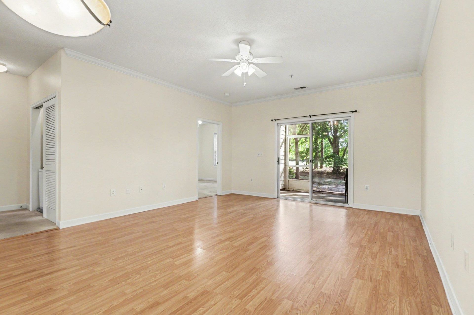 6253 Catalina Dr.  Photo 8