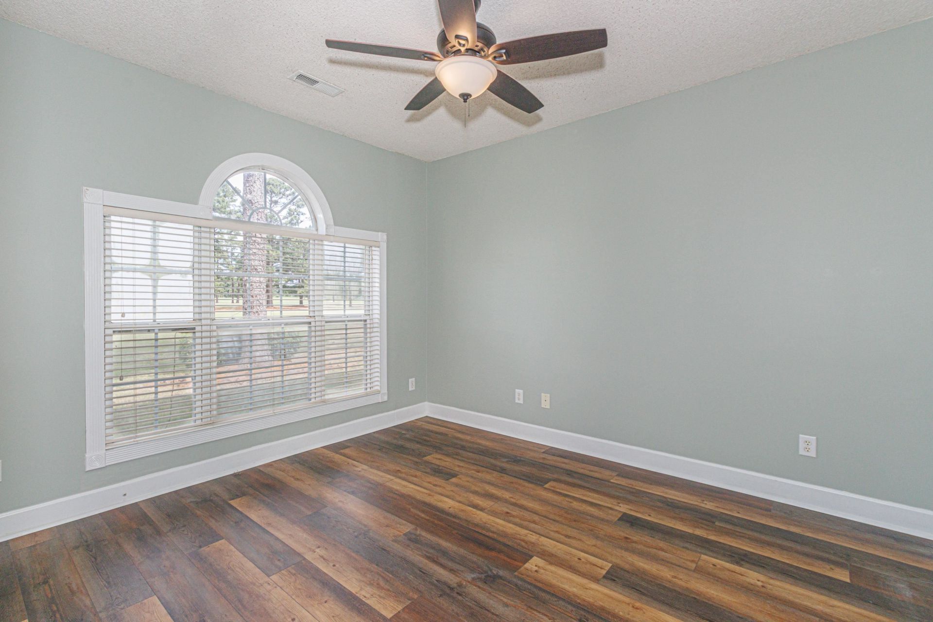 4627 Wild Iris Dr. Photo 14