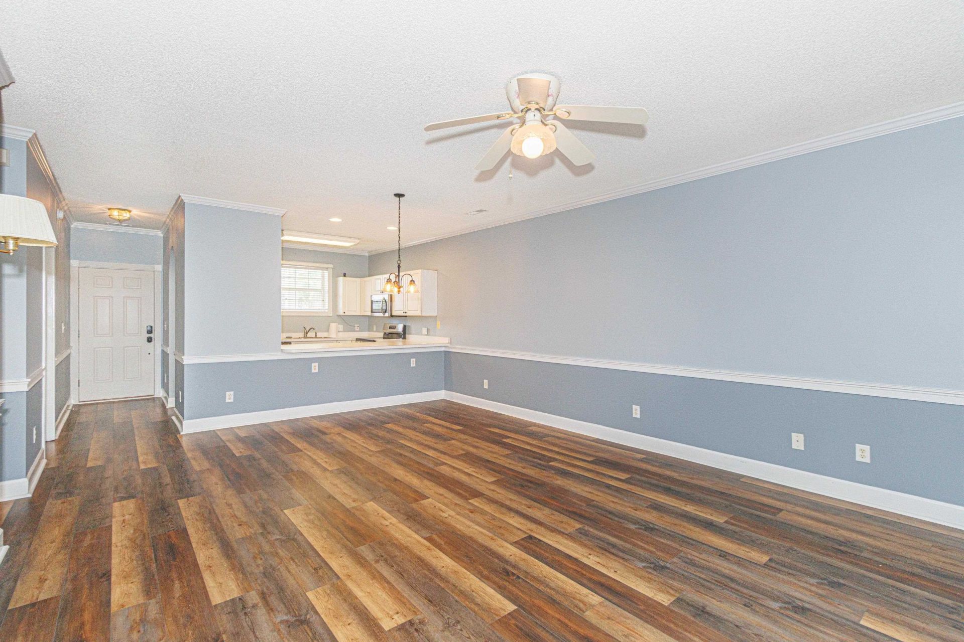 4627 Wild Iris Dr. Photo 4
