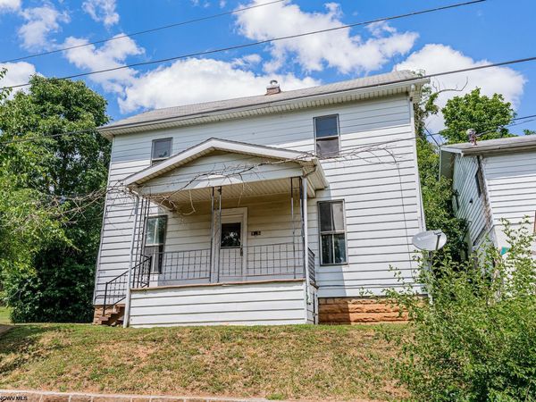 975 Dorsey Avenue, Morgantown, WV 26501