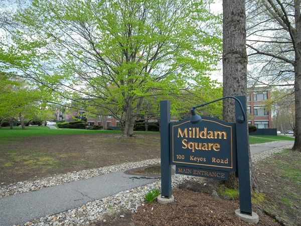 100 Keyes Road, Unit 220, Concord, MA 01742