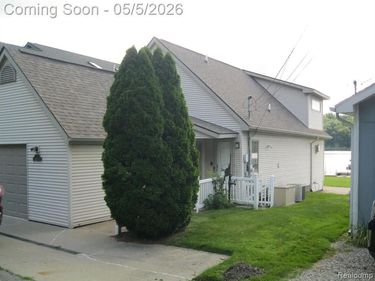 1873 LAKEVIEW Lane, Highland Twp, MI 48357