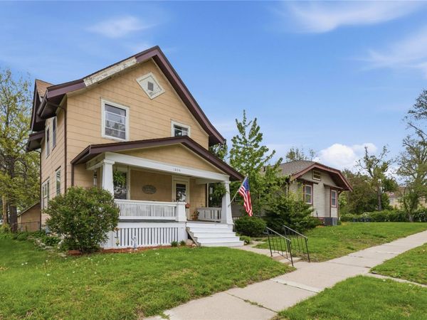 1834 6th Avenue SE, Cedar Rapids, IA 52403
