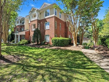 8221 Allyns Landing Way, Unit 204, Raleigh, NC 27615