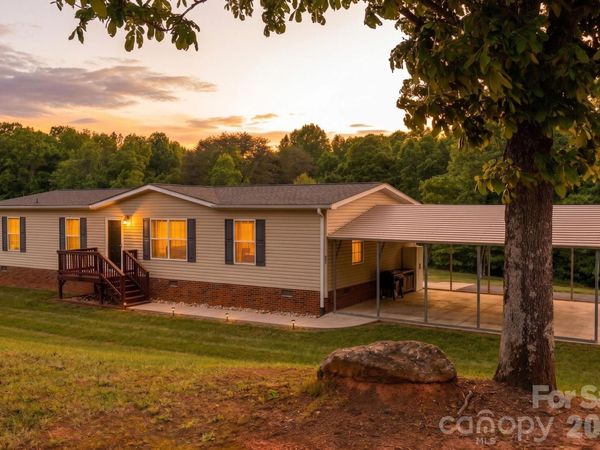 207 Mount Wesley Church Road, Hiddenite, NC 28636
