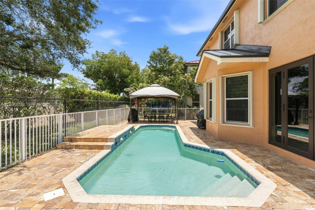 15391 SW 18th St, Miramar, FL 33027 Photo