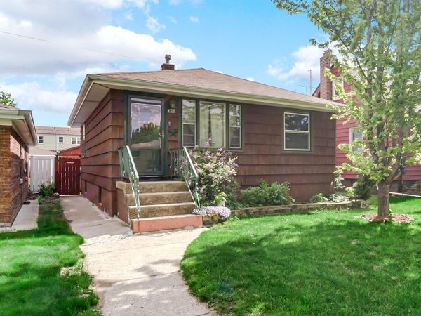 3813 Henry Avenue , Hammond, IN 46327