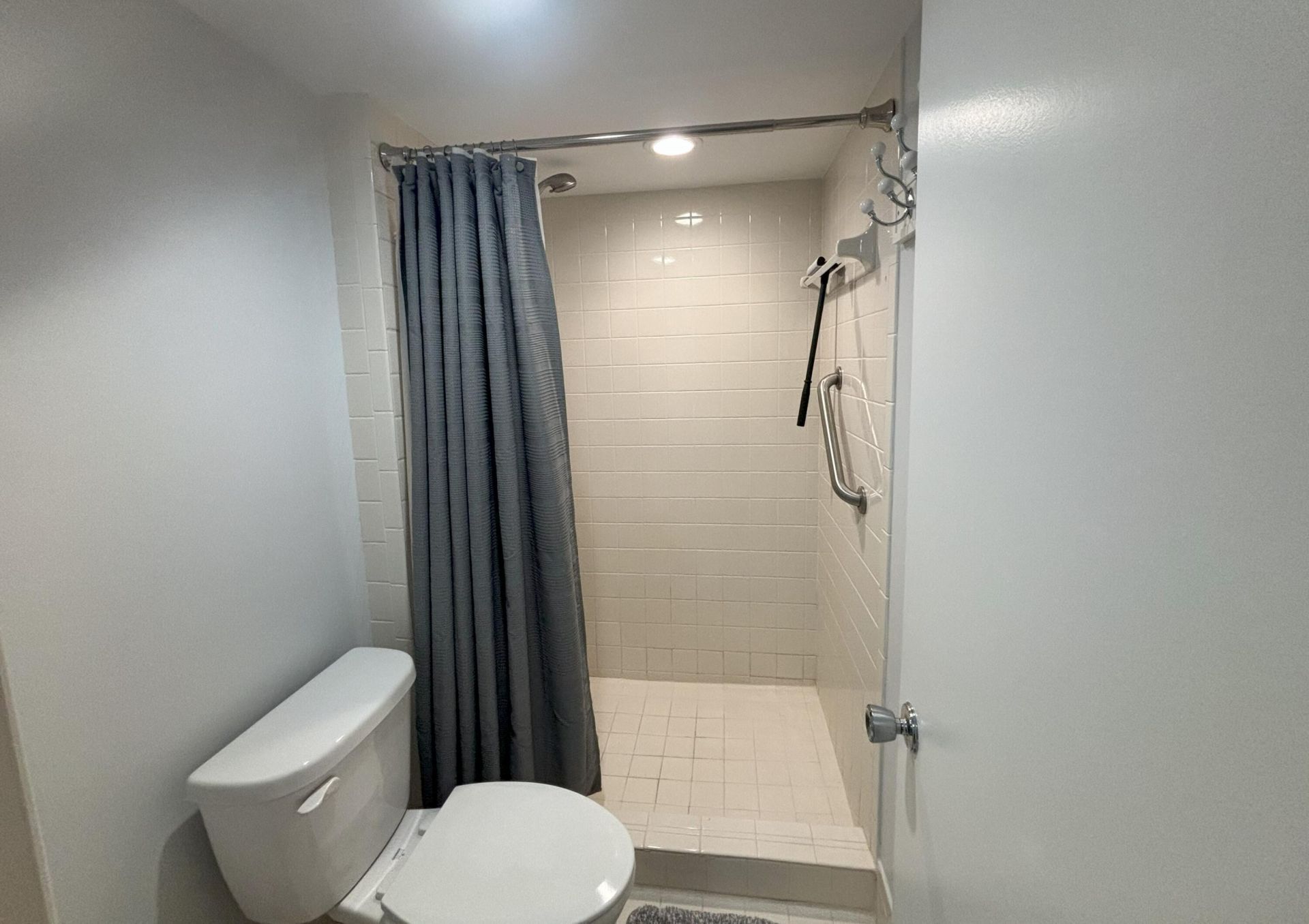 5520 Tamberlane Circle, Unit 208, Palm Beach Gardens, FL 33418 Photo