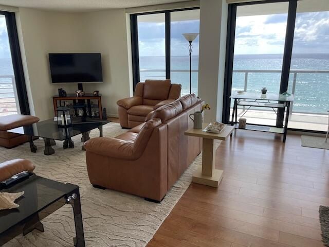 250 S Ocean Boulevard, Unit 3h, Boca Raton, FL 33432 Photo
