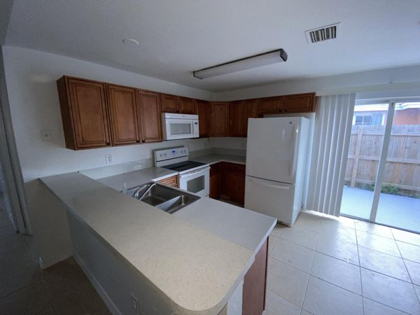 618 NE 1st Street, Unit B, Boynton Beach, FL 33435
