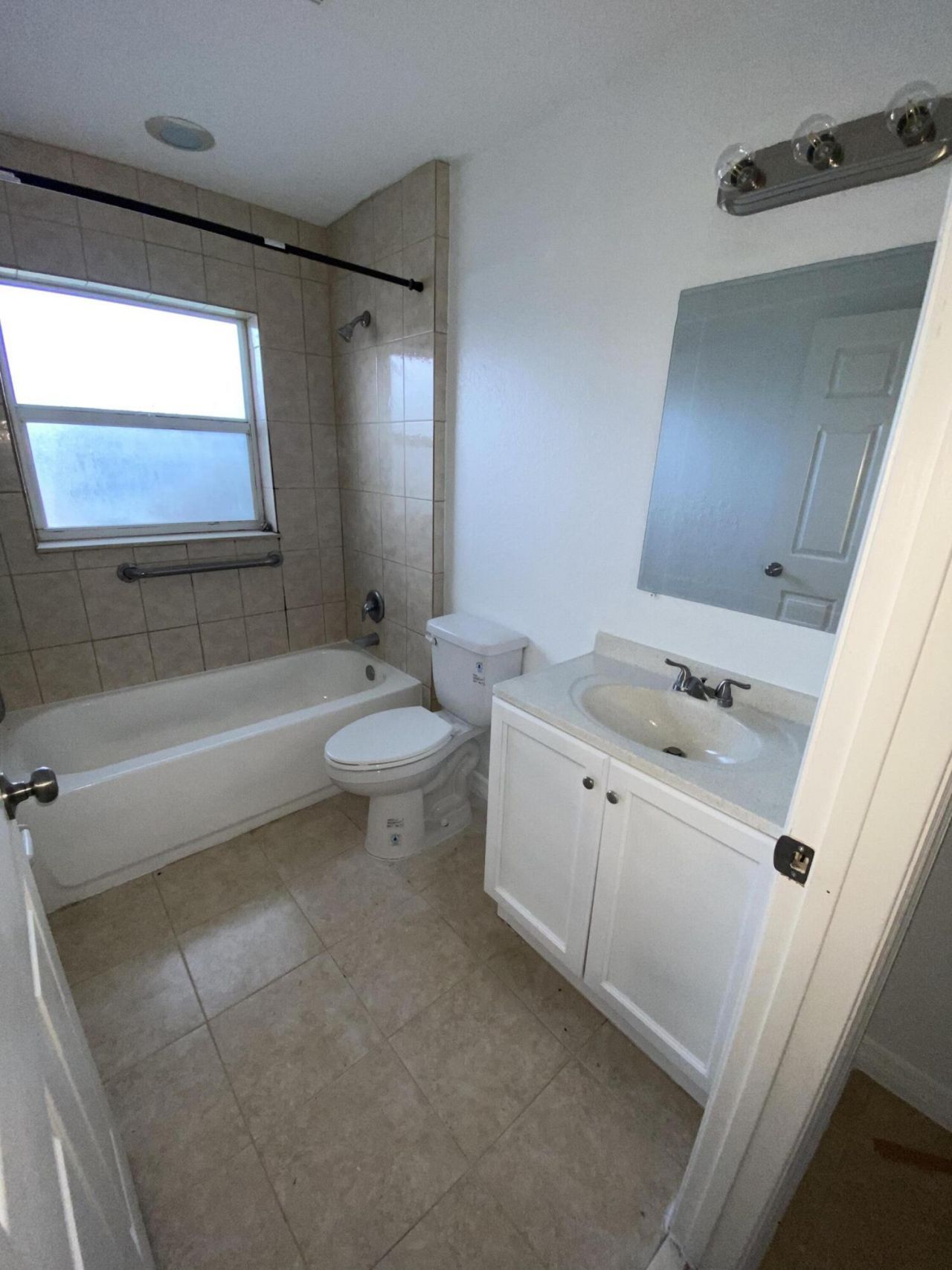 618 NE 1st Street, Unit B, Boynton Beach, FL 33435 Photo
