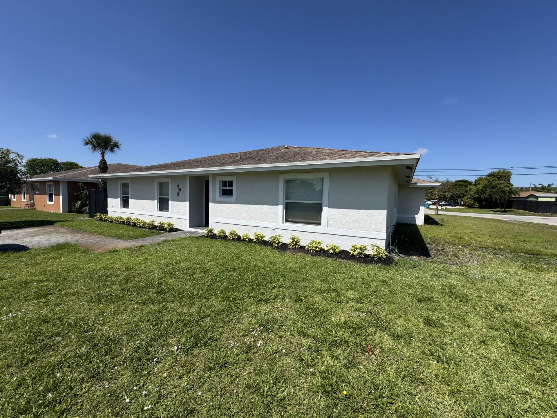 618 NE 1st Street, Unit B, Boynton Beach, FL 33435 Photo