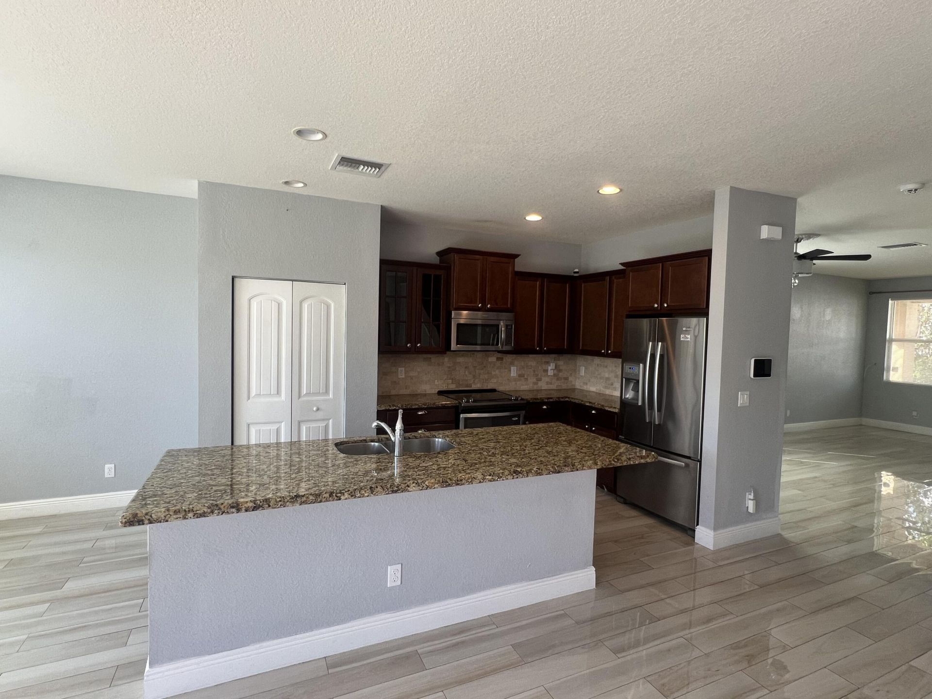 810 Palm Tree Lane, Haverhill, FL 33415 Photo