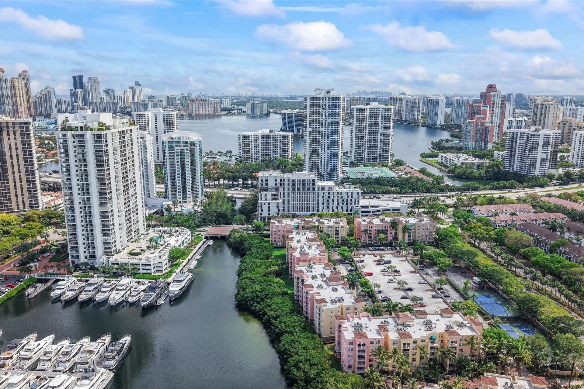 19601 E Country Club Drive, Unit 7505, Aventura, FL 33180 Photo