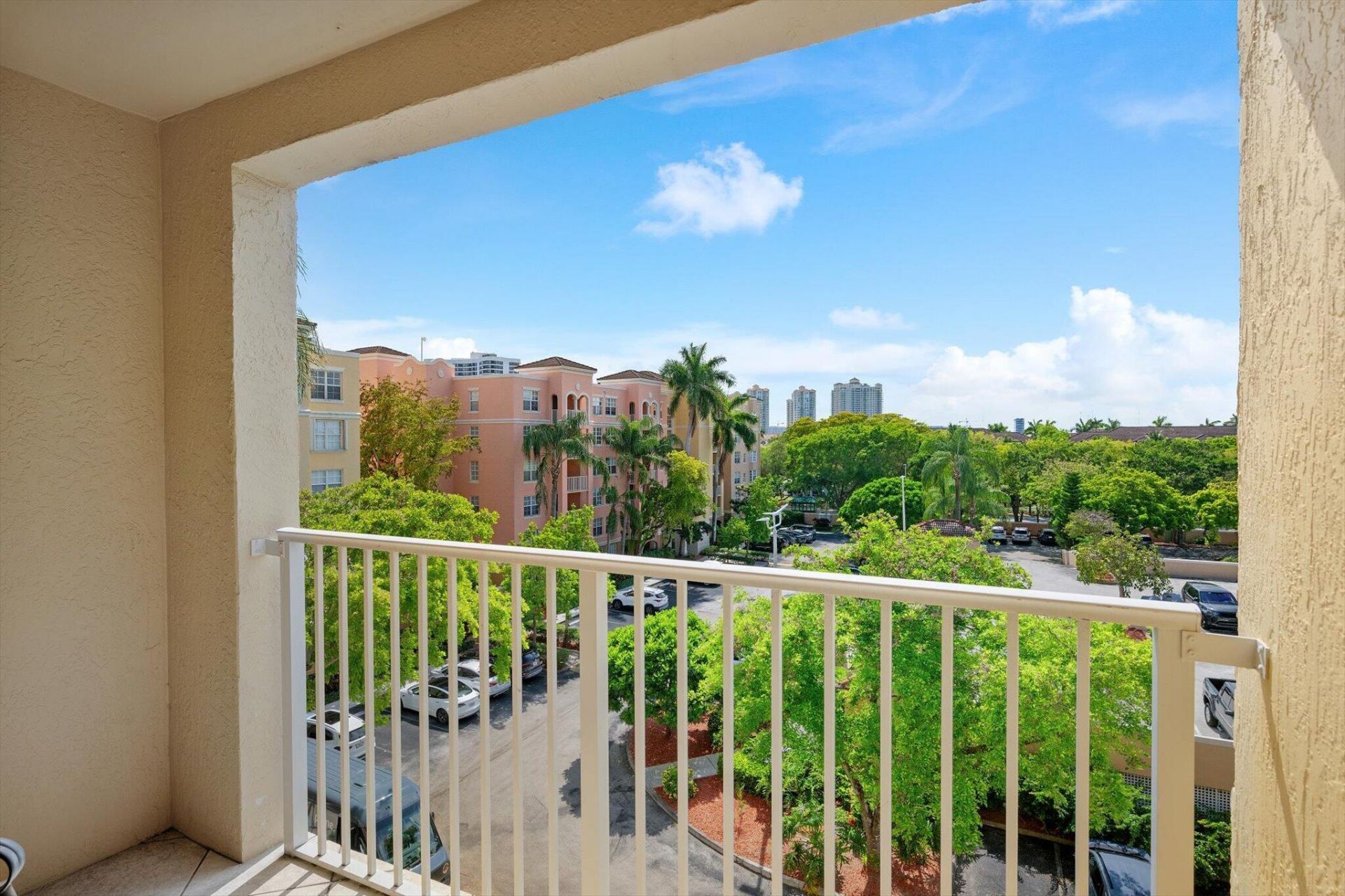 19601 E Country Club Drive, Unit 7505, Aventura, FL 33180 Photo