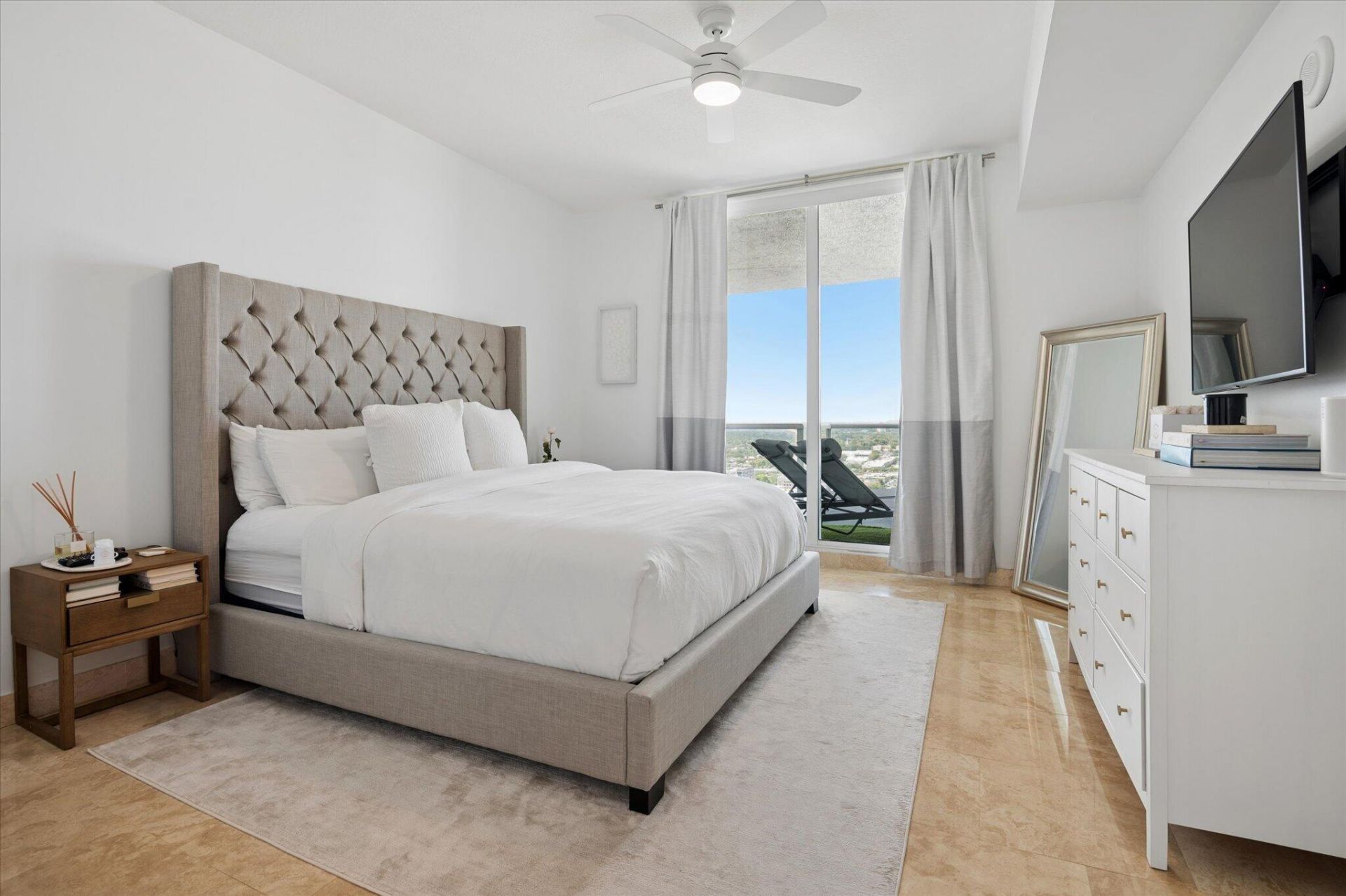 315 NE 3rd Avenue, Unit 2108, Fort Lauderdale, FL 33301 Photo