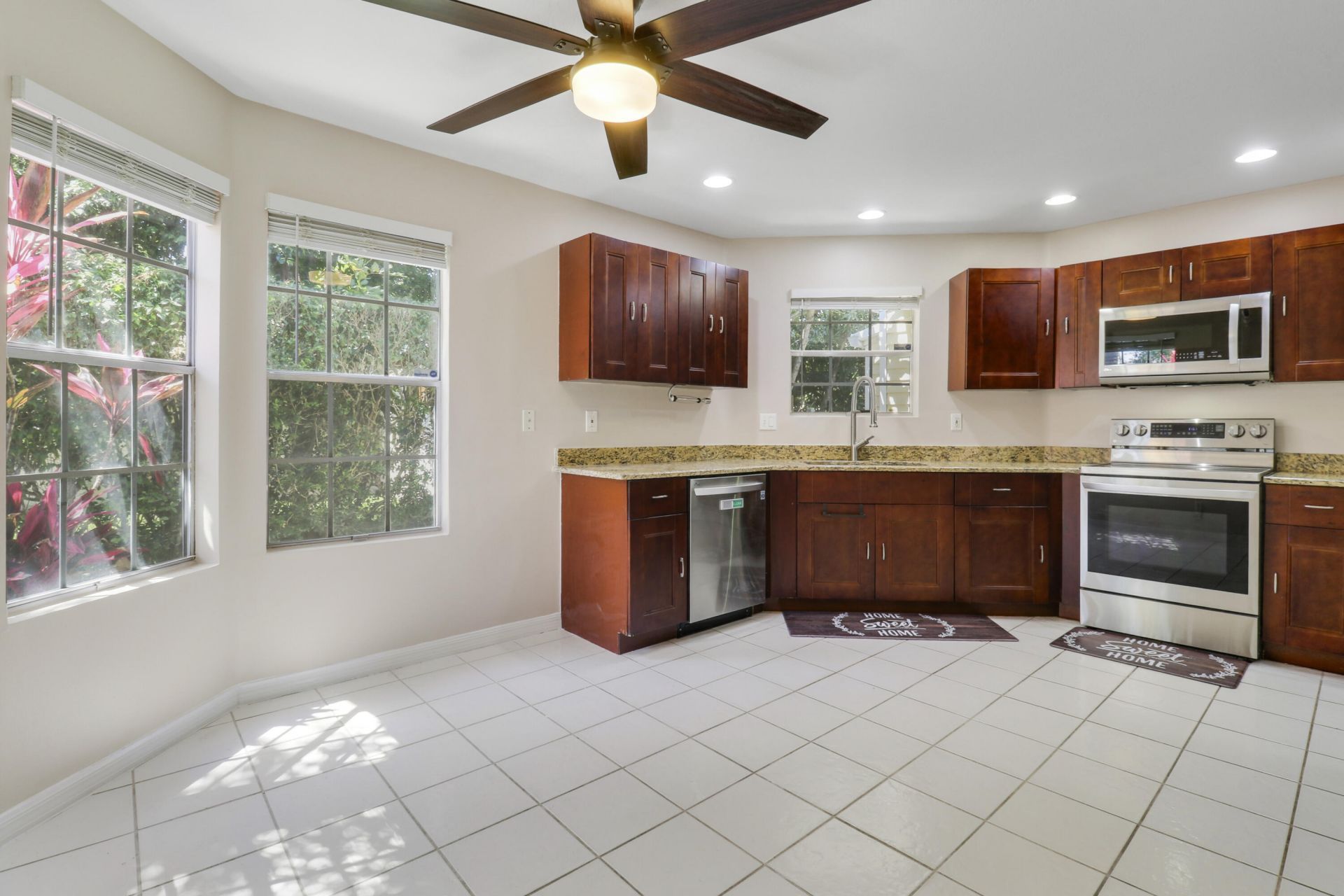 1437 Dandelion Lane, West Palm Beach, FL 33415 Photo