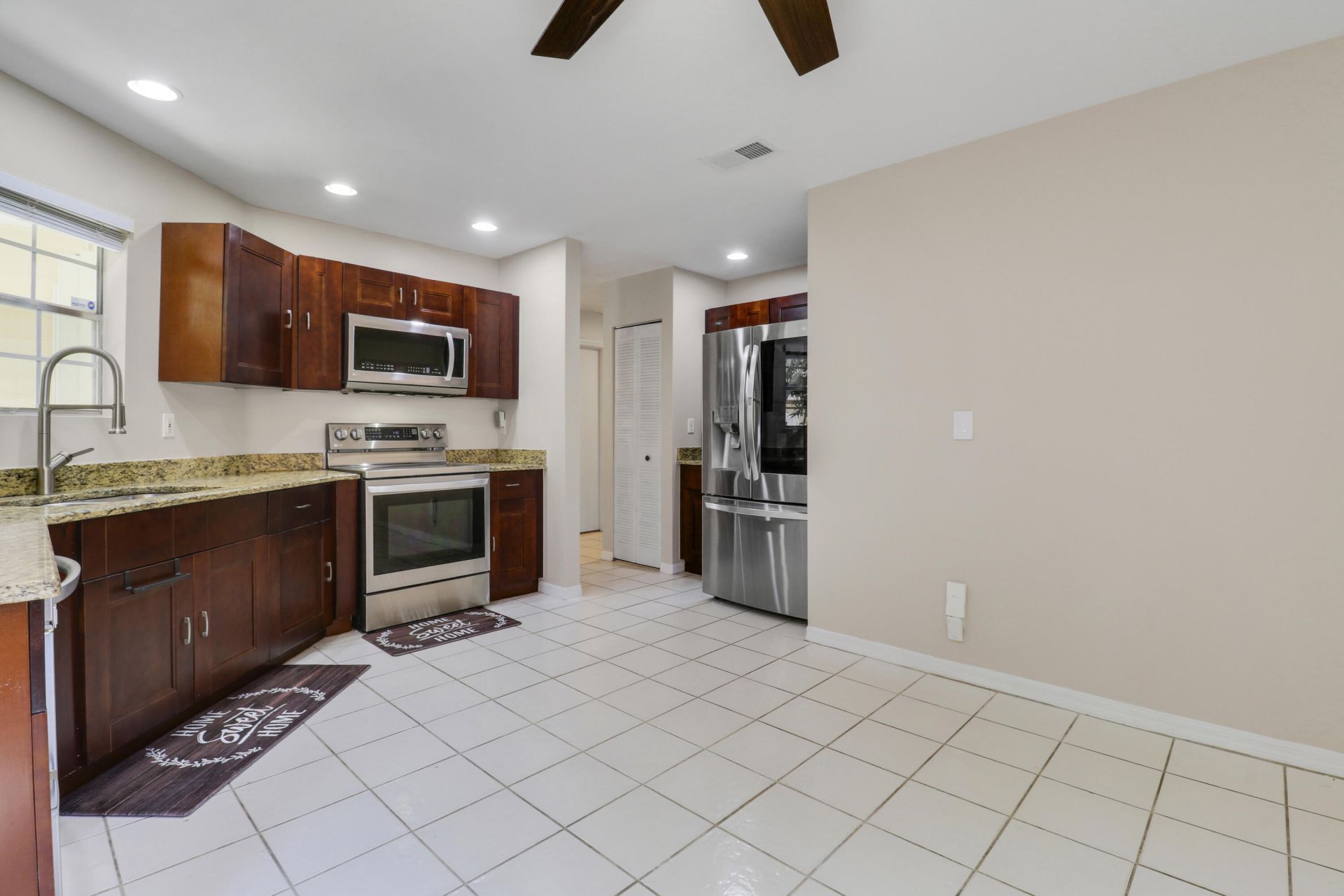 1437 Dandelion Lane, West Palm Beach, FL 33415 Photo