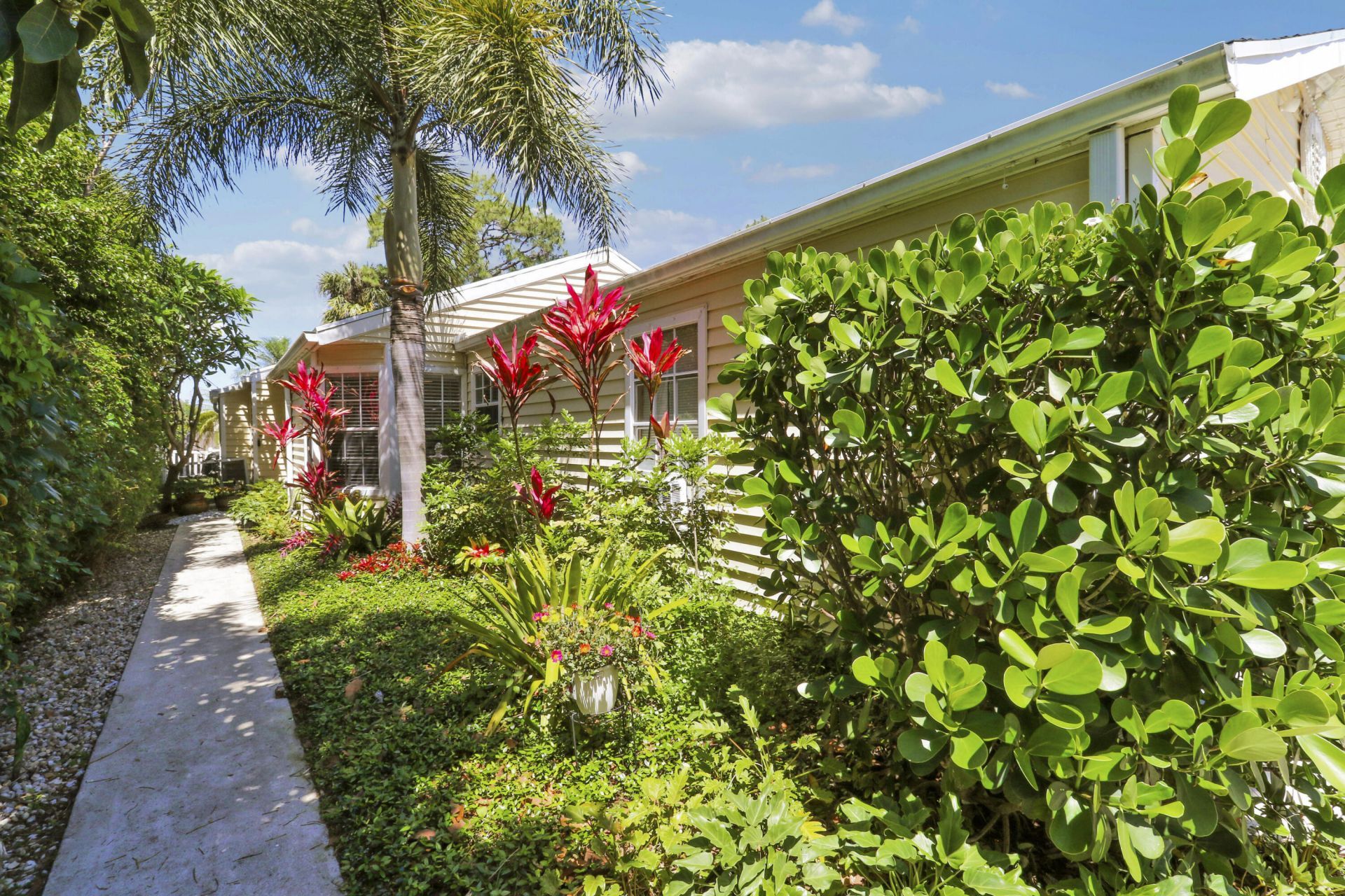 1437 Dandelion Lane, West Palm Beach, FL 33415 Photo