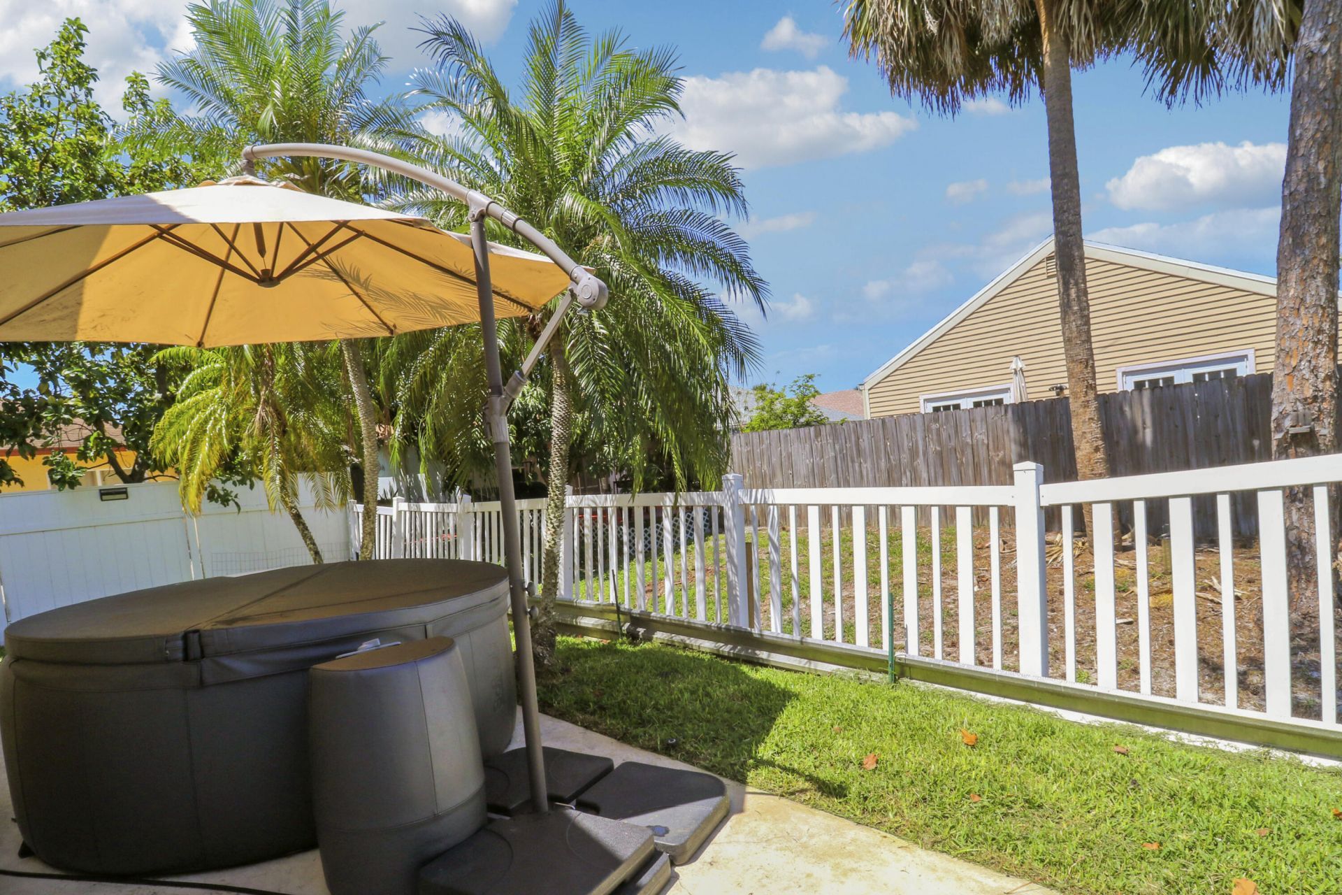 1437 Dandelion Lane, West Palm Beach, FL 33415 Photo