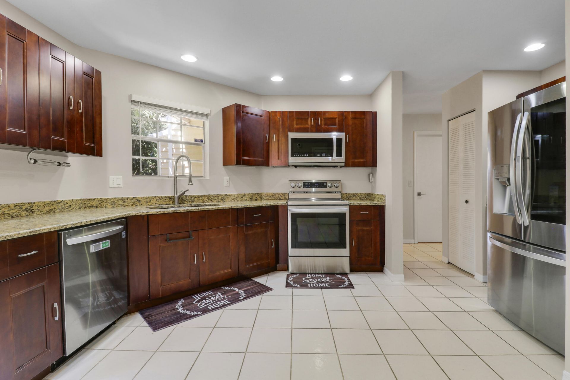 1437 Dandelion Lane, West Palm Beach, FL 33415 Photo