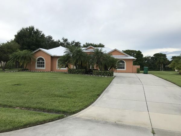 2225 SE 9th Avenue, Okeechobee, FL 34974