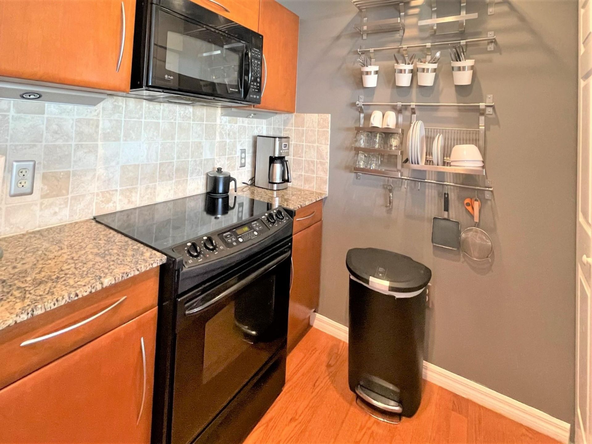 511 Lucerne Avenue, Unit 616, Lake Worth Beach, FL 33460 Photo