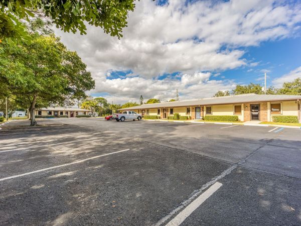 1803 & 1805 S 25th Street, Fort Pierce, FL 34982