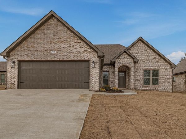 2004 N 8 1/2 Street, Paragould, AR 72450