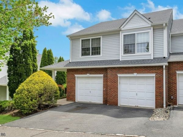 11 Bradford Ter, Boonton, NJ 07005