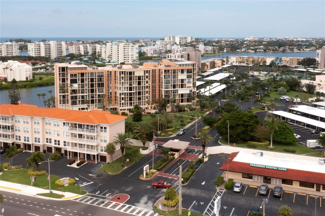7910 Sun Island Drive S, Unit 302, South Pasadena, FL 33707 Photo