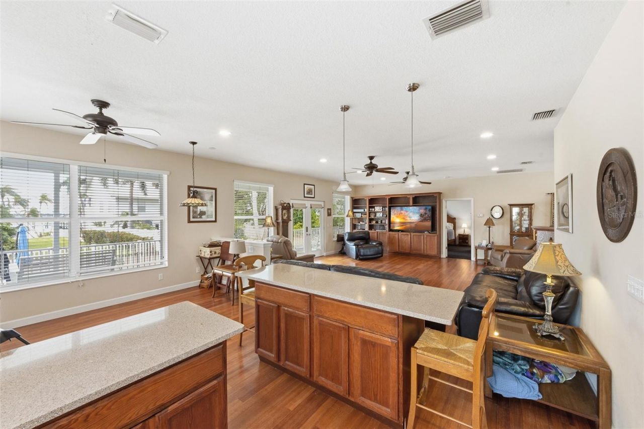 310 13th Avenue W, Palmetto, FL 34221 Photo