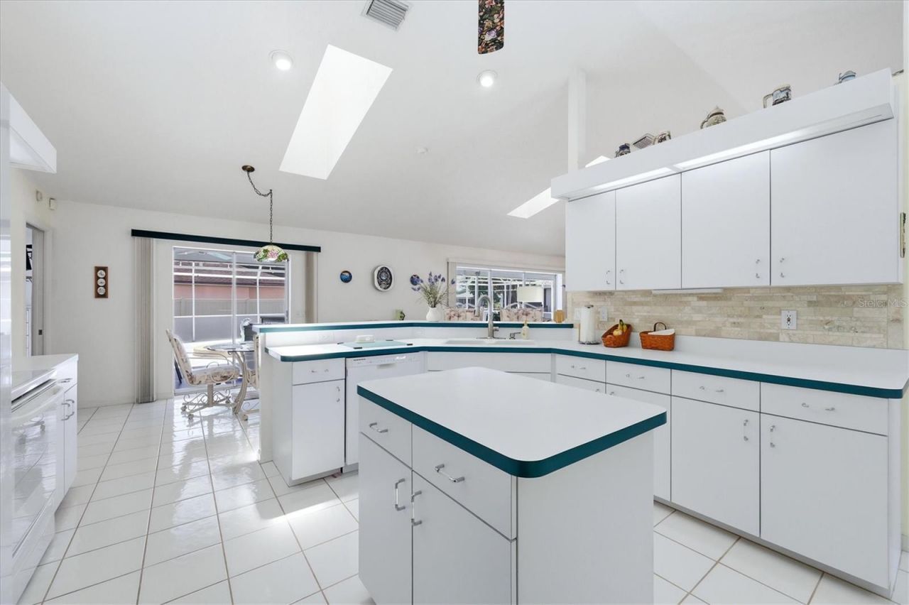 3414 46th Terrace E, Bradenton, FL 34203 Photo