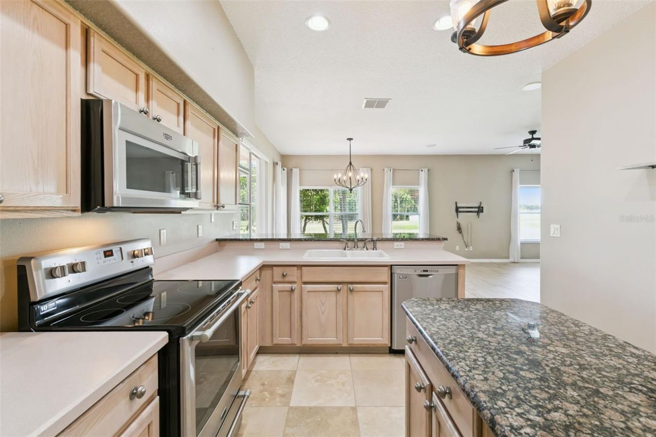 237 Strathmore Circle , Kissimmee, FL 34744 Photo