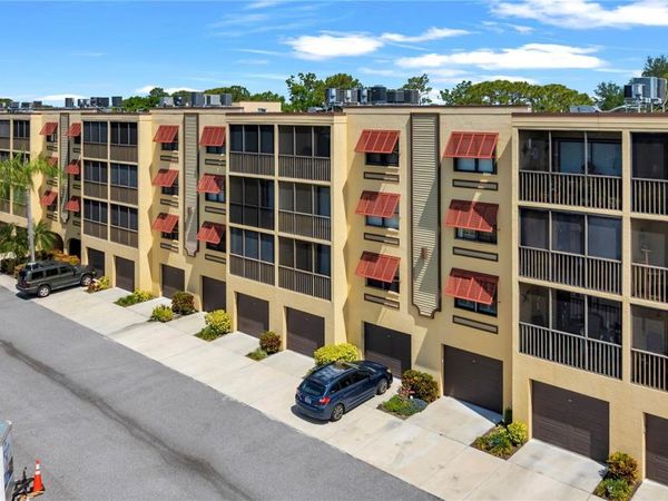 5849 PARK ST N , Unit 202, ST PETERSBURG, FL 33709