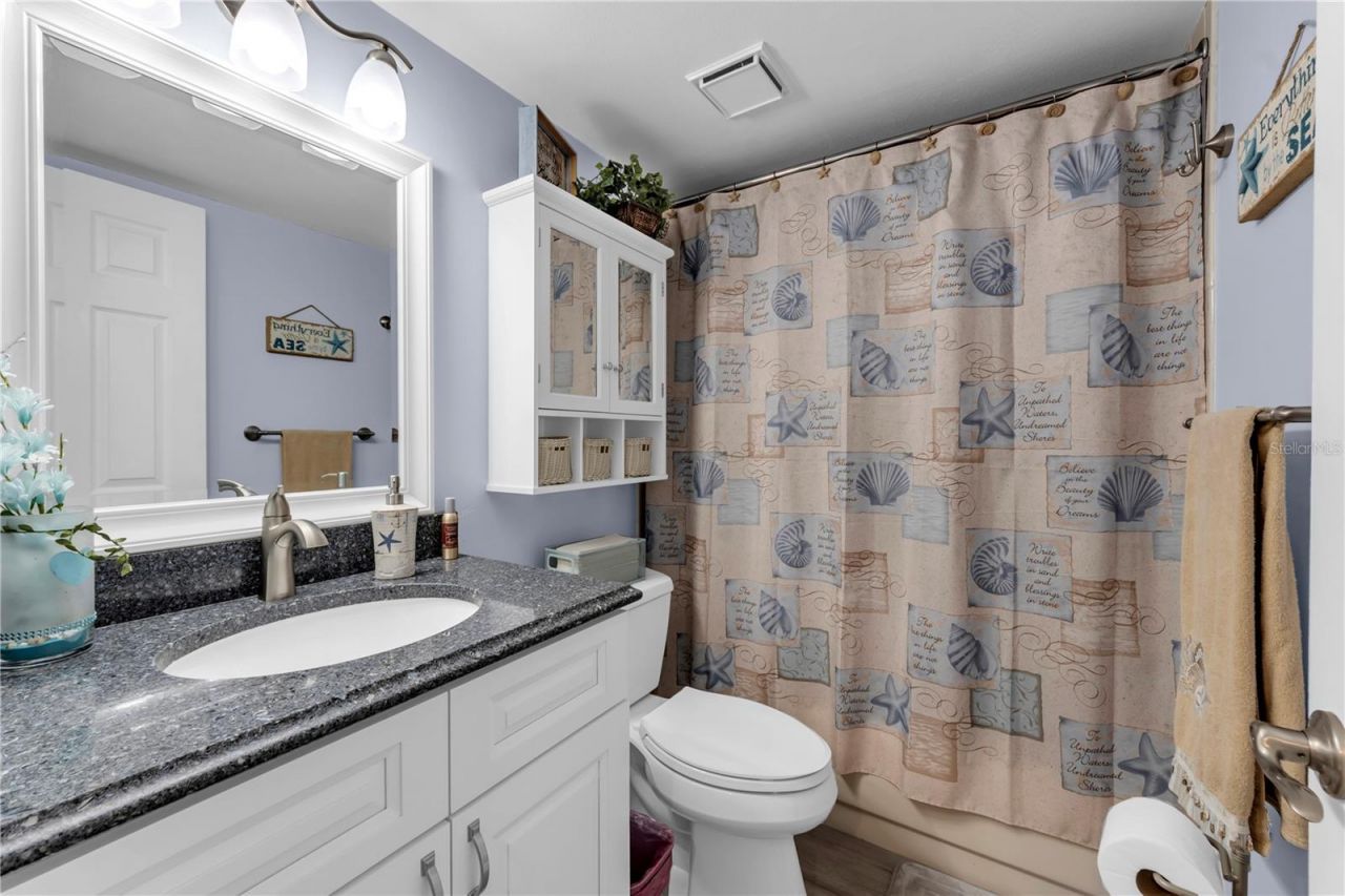 5849 Park St N, Unit 202, Saint Petersburg, FL 33709 Photo