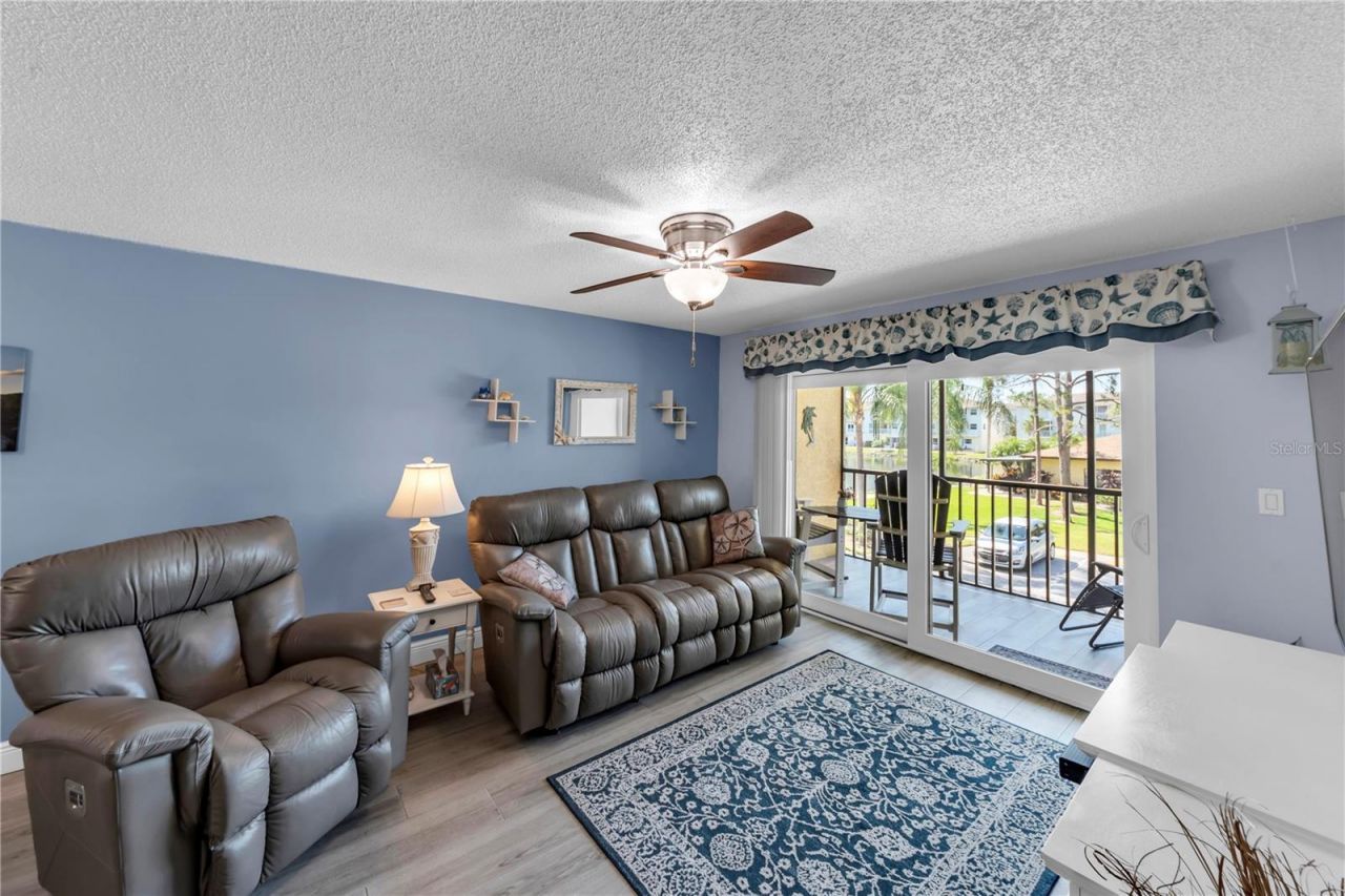 5849 Park St N, Unit 202, Saint Petersburg, FL 33709 Photo