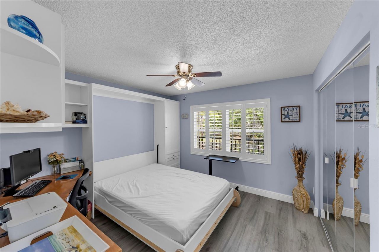 5849 Park St N, Unit 202, Saint Petersburg, FL 33709 Photo