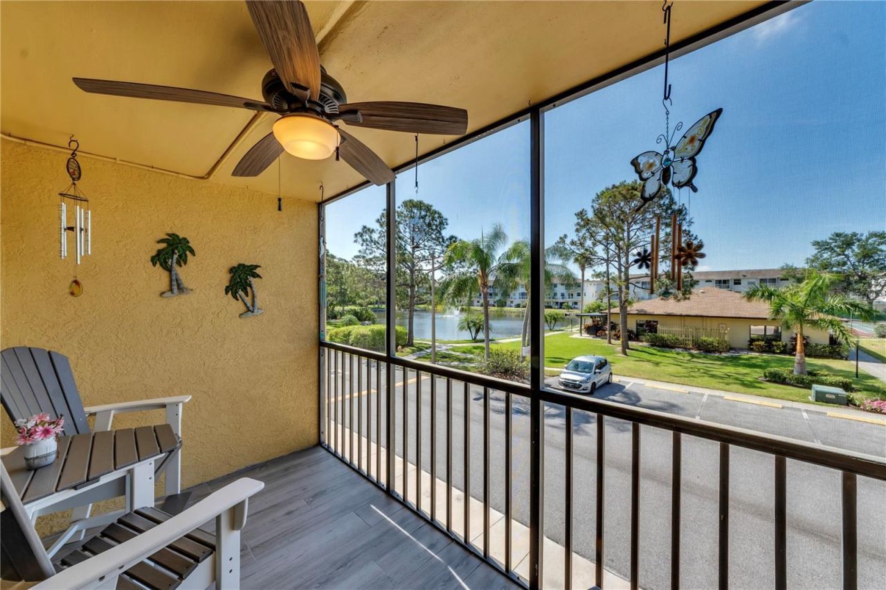5849 Park St N, Unit 202, Saint Petersburg, FL 33709 Photo