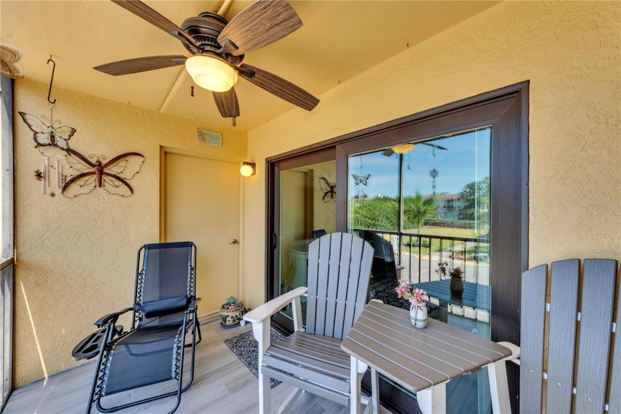 5849 Park St N, Unit 202, Saint Petersburg, FL 33709 Photo